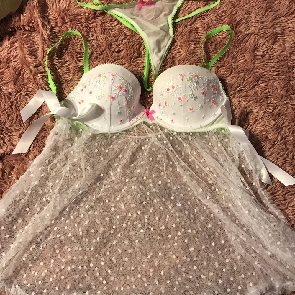Victoria’s Secret sleep set 34C 🌸
